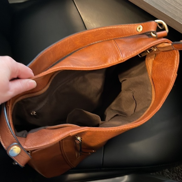 Purse - Picture 3 of 9